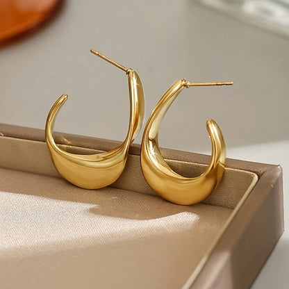 Sculpted Crescent Hoop Earrings | Gold Maya Henry Jewelry