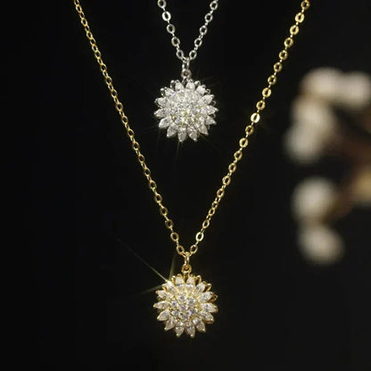 Fortuna Stellaris Necklace | Gold Maya Henry Jewelry