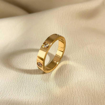 Gelsomina Ravetti Ring | White Gold Maya Henry Jewelry