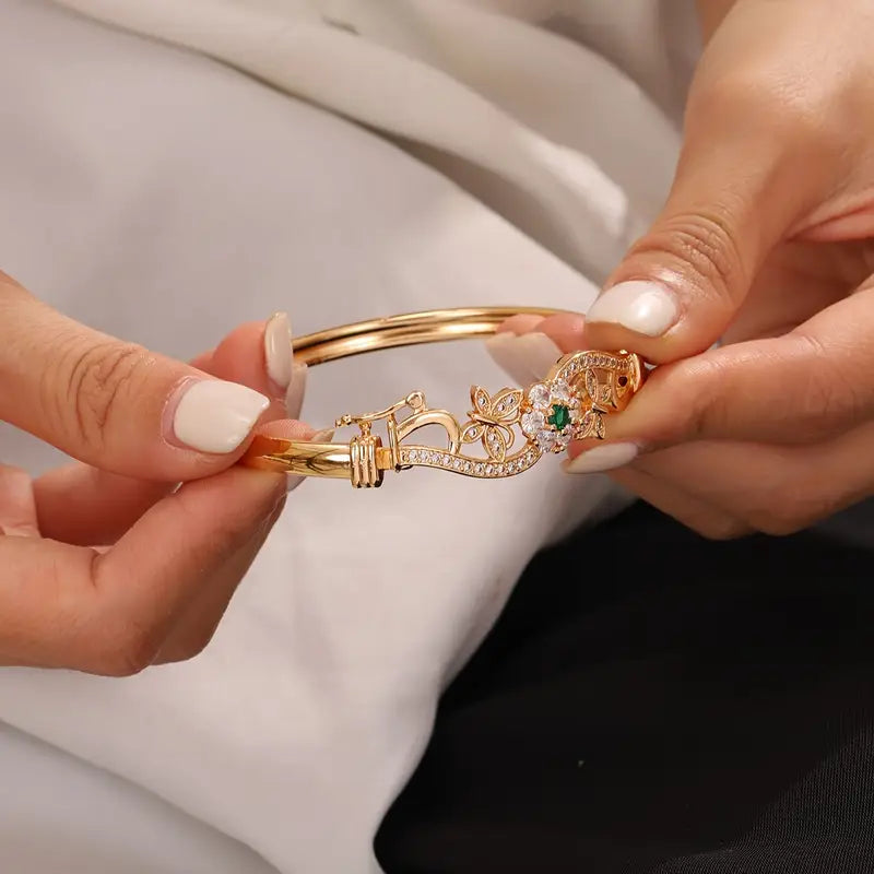Isla Beaumont Bracelet | Gold Maya Henry Jewelry