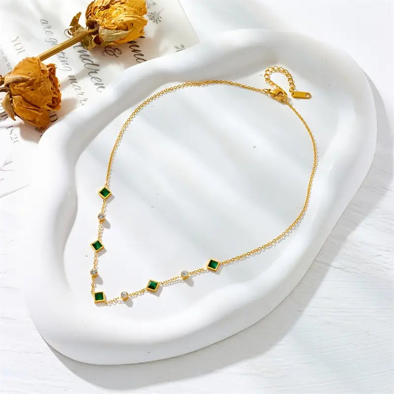 Amelisse Glenwyn Necklace | Gold Maya Henry Jewelry