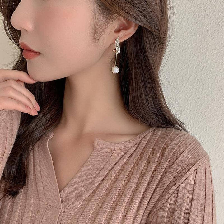 Vespera Marilla Earrings | Gold Maya Henry Jewelry