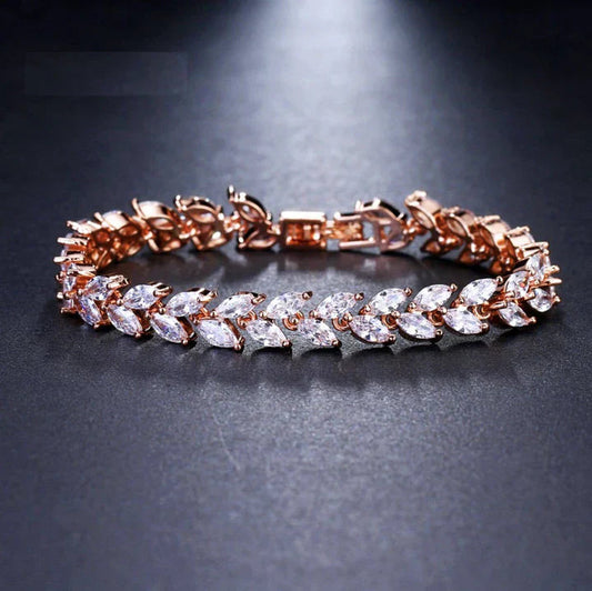 Nemorina Foliora Bracelet | Rose Gold Maya Henry Jewelry