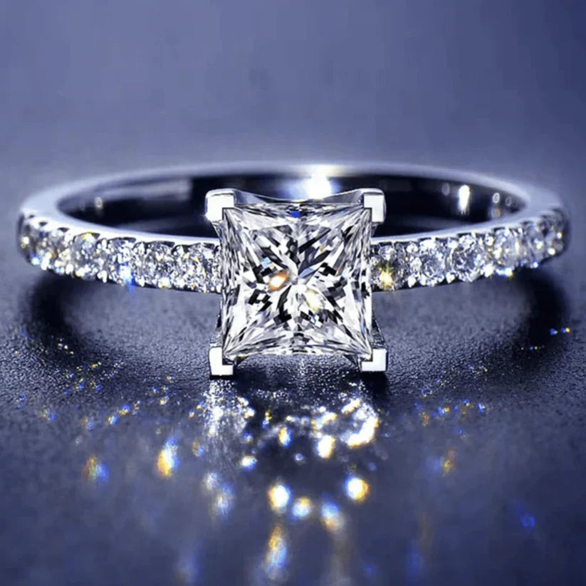 Leontina Gualtieri Ring | White Gold Maya Henry Jewelry
