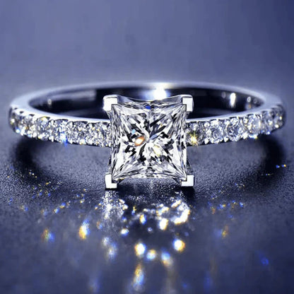 Leontina Gualtieri Ring | White Gold Maya Henry Jewelry