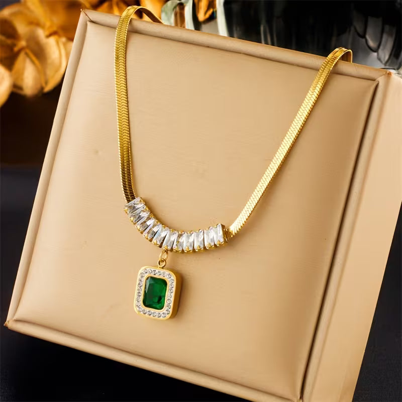 Regalia Prism Emerald Necklace | Gold Maya Henry Jewelry