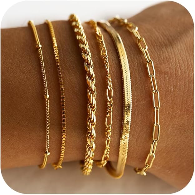 Isabella Vernetta bracelet set | Gold Maya Henry Jewelry