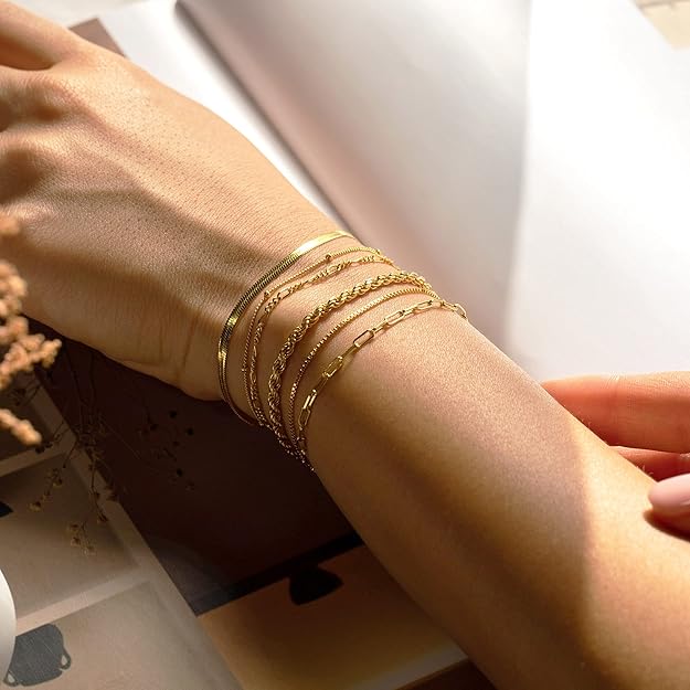 Isabella Vernetta bracelet set | Gold Maya Henry Jewelry