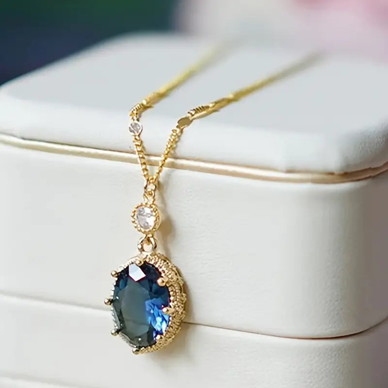 Thessia Lunebray Necklace | Gold Maya Henry Jewelry