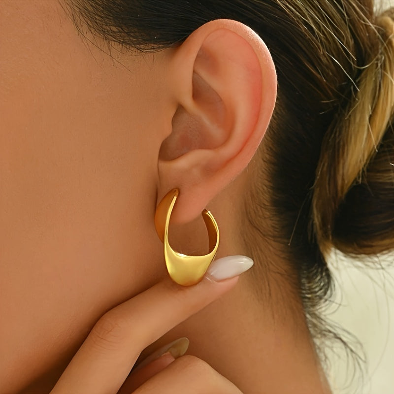 Sculpted Crescent Hoop Earrings | Gold Maya Henry Jewelry