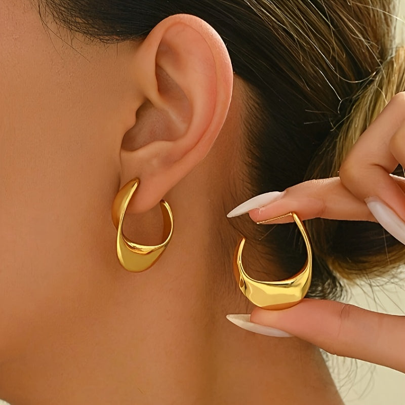 Sculpted Crescent Hoop Earrings | Gold Maya Henry Jewelry