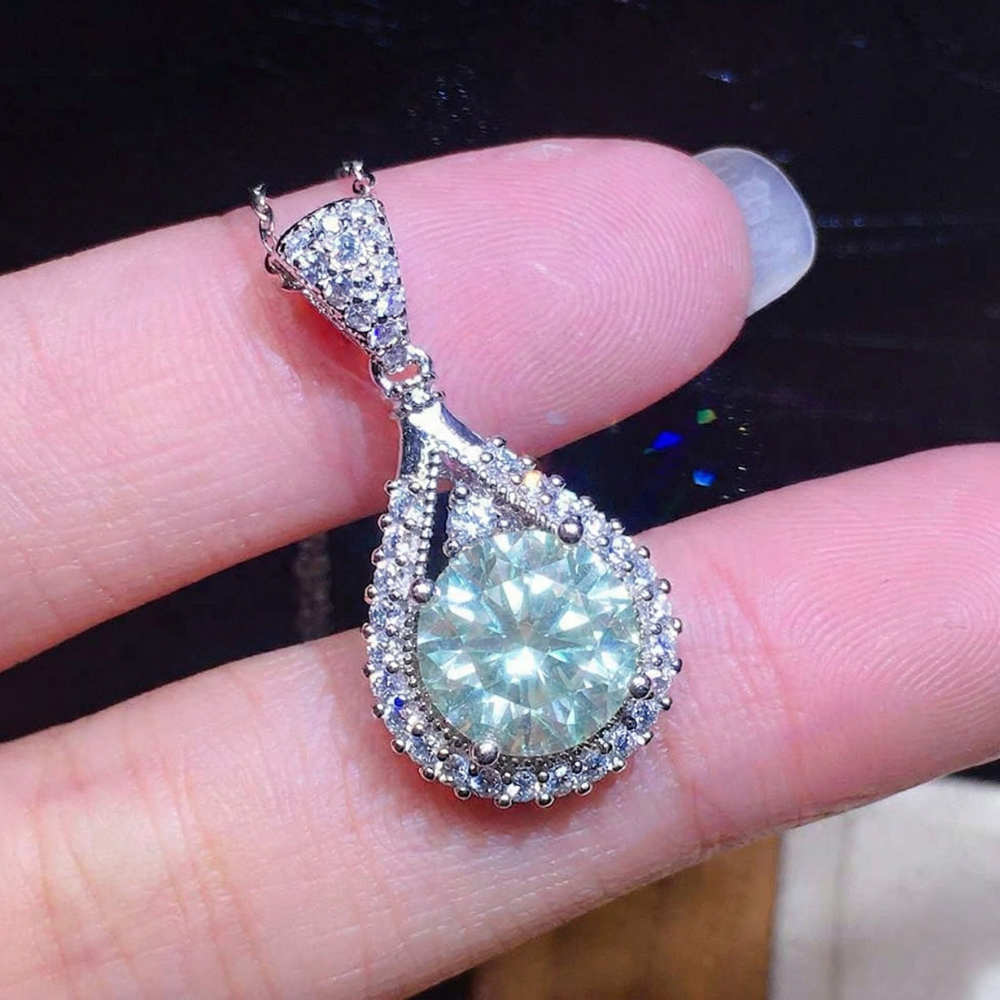 Alindra Voselle Necklace | White Gold Maya Henry Jewelry