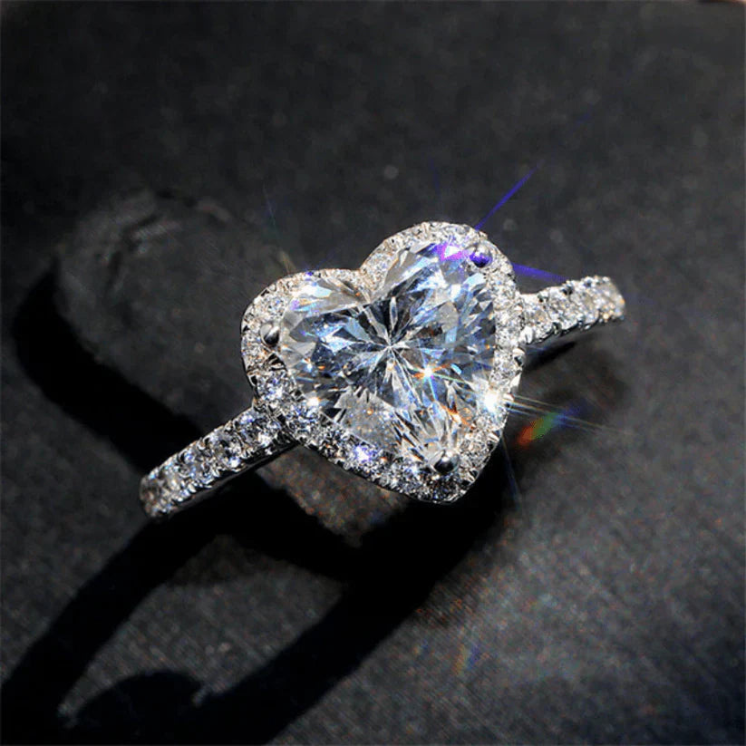 Coralia Amouré Ring | White Gold Maya Henry Jewelry