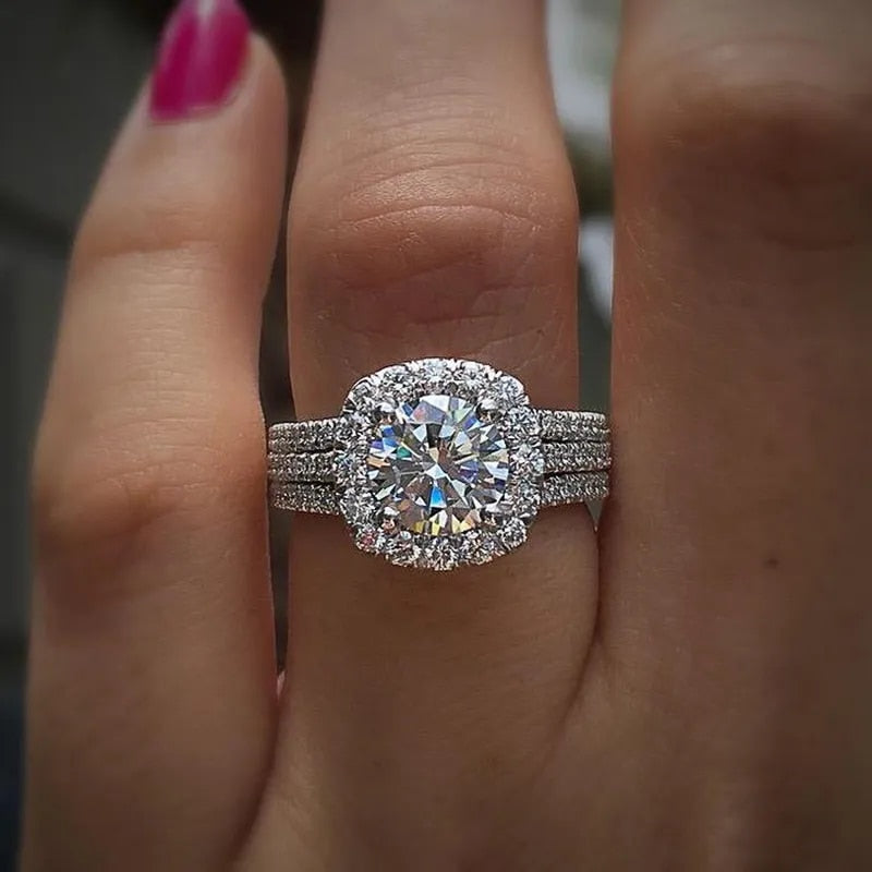 Clarinda Vellori Ring | White Gold Maya Henry Jewelry