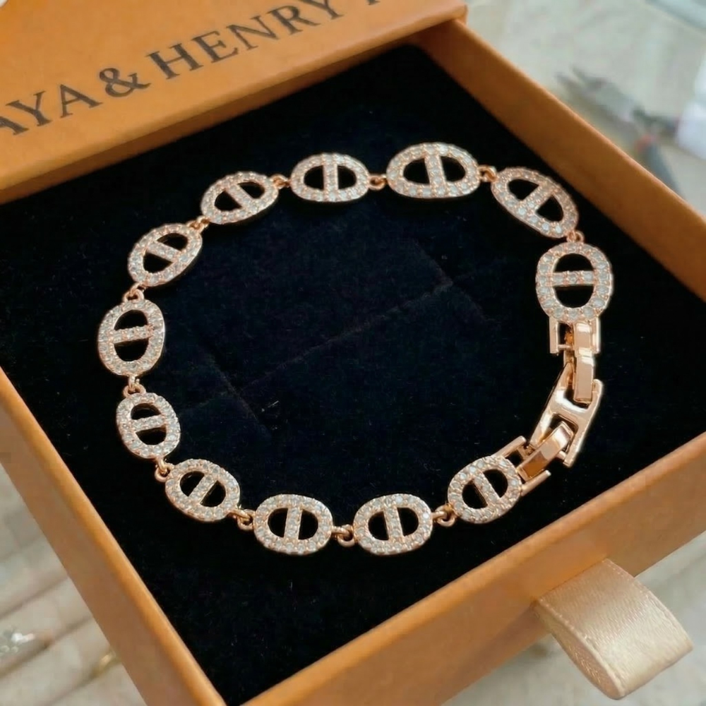 Isla Marina Bracelet | White Gold Maya Henry Jewelry