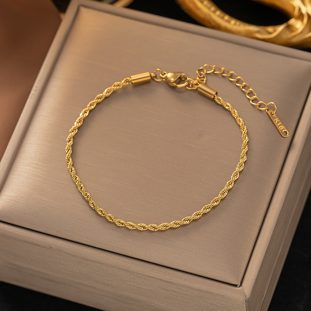 Twisted Chain Bracelet | Gold Maya Henry Jewelry