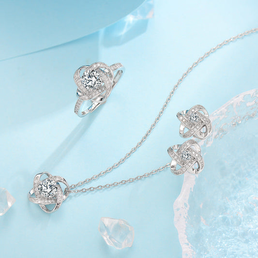 Fleur de Givre Clover Knot Set | White Gold Maya Henry Jewelry
