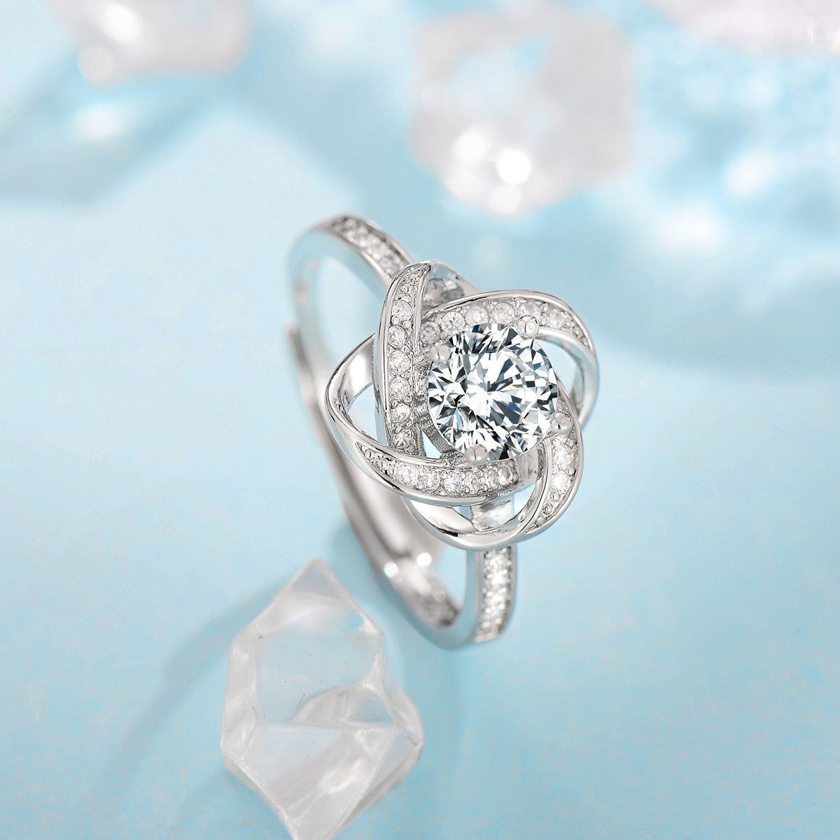 Fleur de Givre Clover Knot Set | White Gold Maya Henry Jewelry