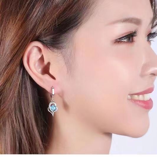 Eclipse Heart Drop Earrings | White Gold Maya Henry Jewelry