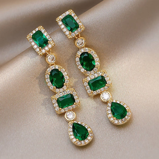 Coraline Esmarisse Dangle Earrings | Gold Maya Henry Jewelry