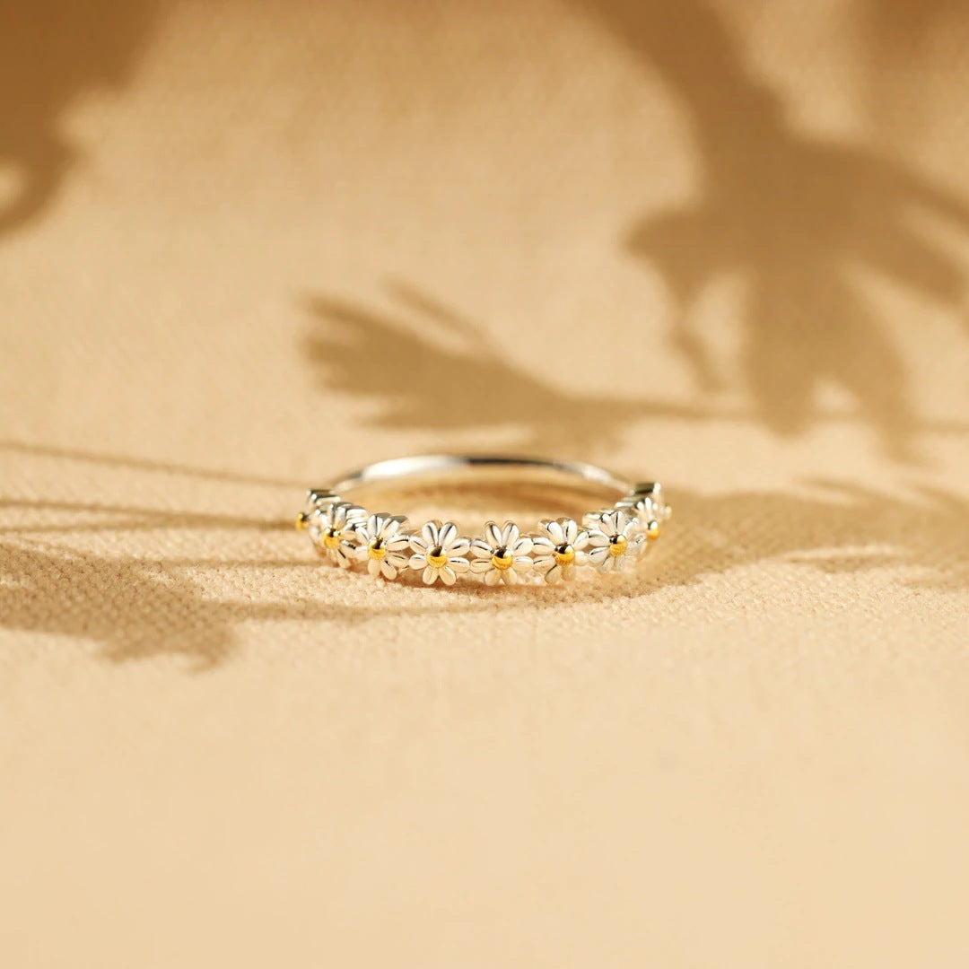 Garden - Luxurious Flower Ring Maya Henry Jewelry