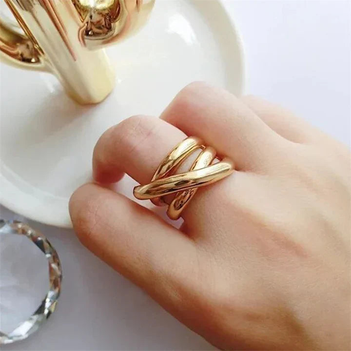 Laelia Sabiniana Ring | Gold Maya Henry Jewelry