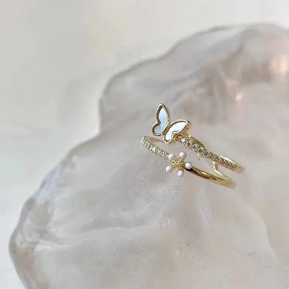 Nerissa Claravia Ring | Gold Maya Henry Jewelry
