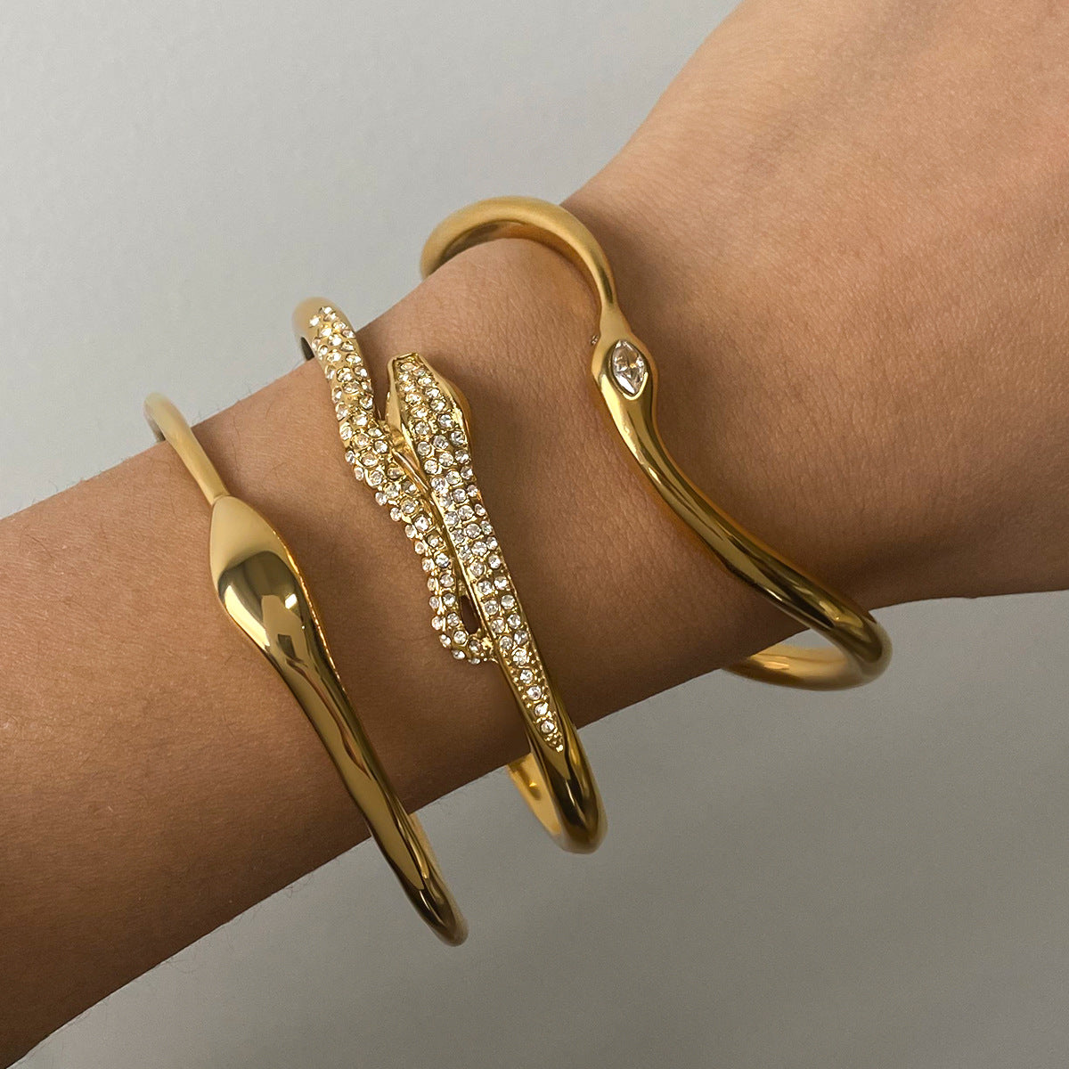 Cassian Veyne Bracelet Set | Gold Maya Henry Jewelry
