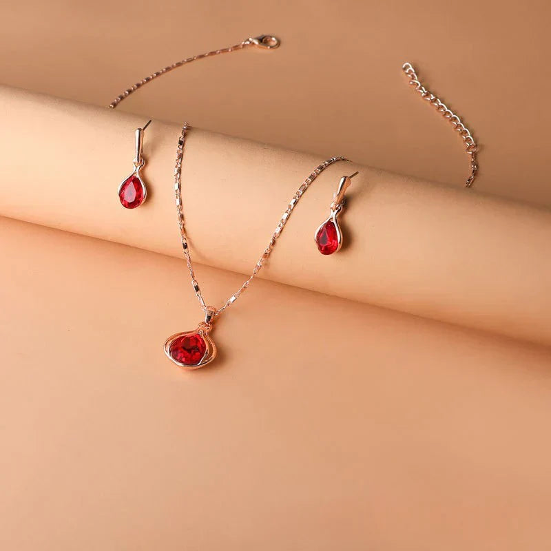 Zavina Morarel Gold Jewelry Set Maya Henry Jewelry