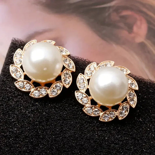 Exquisite Pearl and Shiny Leaves Earrings | Gold Maya Henry Jewelry