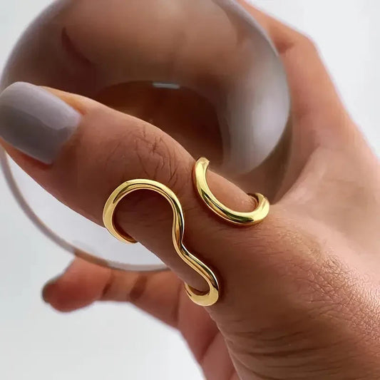 Irregular Wavy Ring | Gold Maya Henry Jewelry