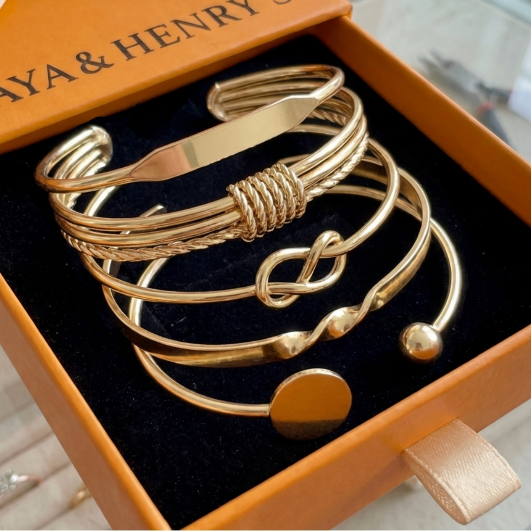 Knotted Elegance Bracelet Set | Gold Maya Henry Jewelry